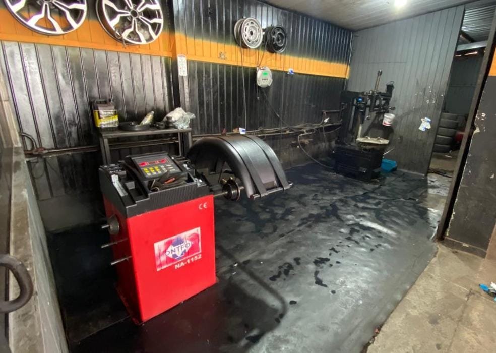 AutomecPneus - Estrutura